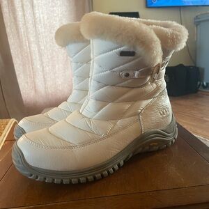 UGG Quilted Winter Boots - White and Tan